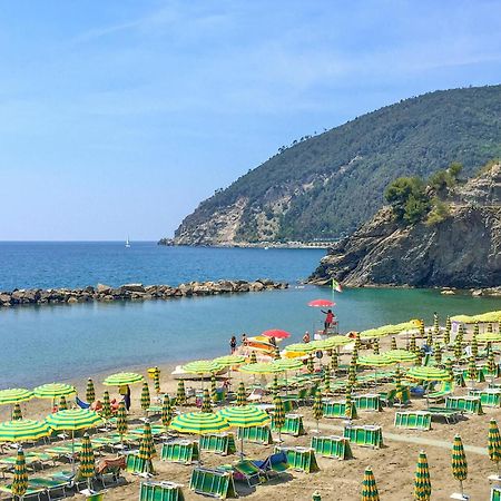Beautiful Apartment In Moneglia With Kitchen Luaran gambar