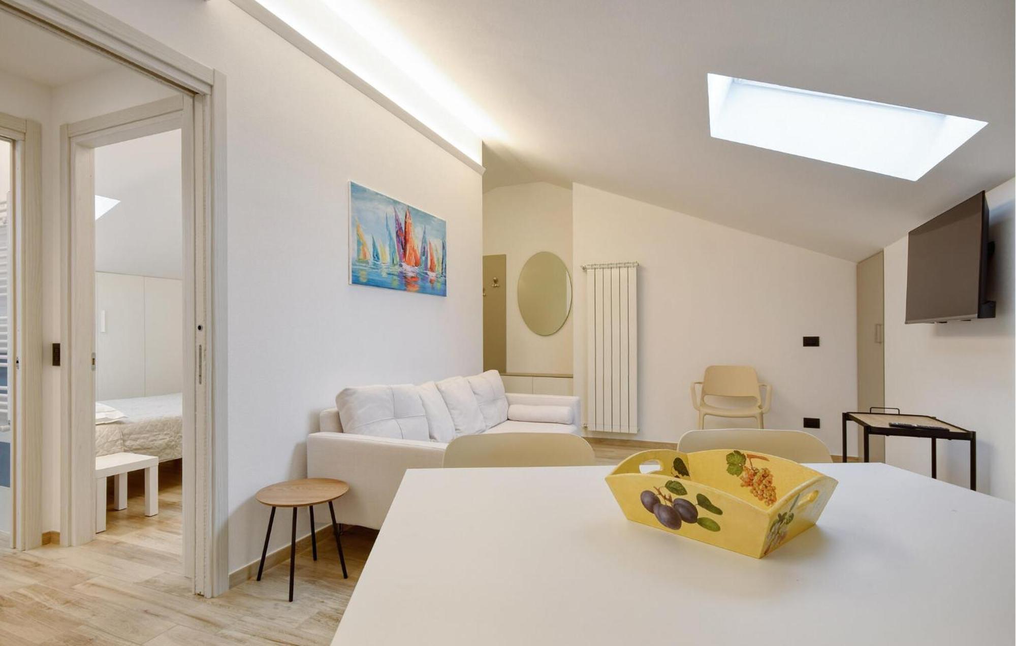 Beautiful Apartment In Moneglia With Kitchen Luaran gambar